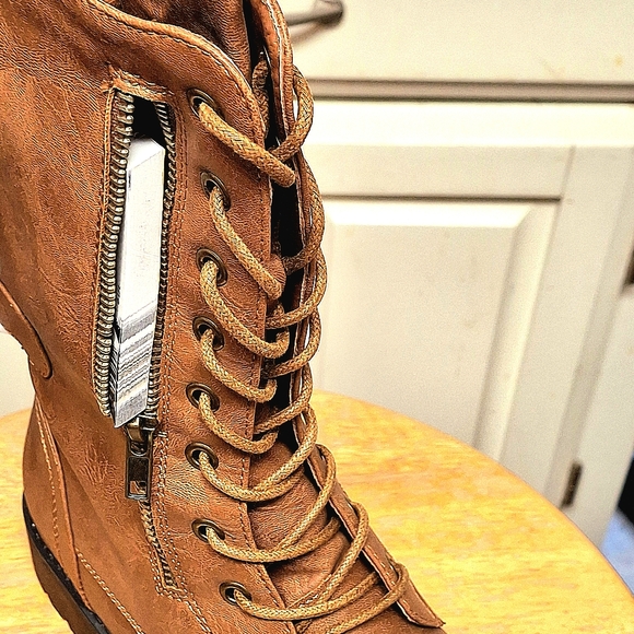 New Women's Forever Maura-67 combat boot-tan - Picture 3 of 8
